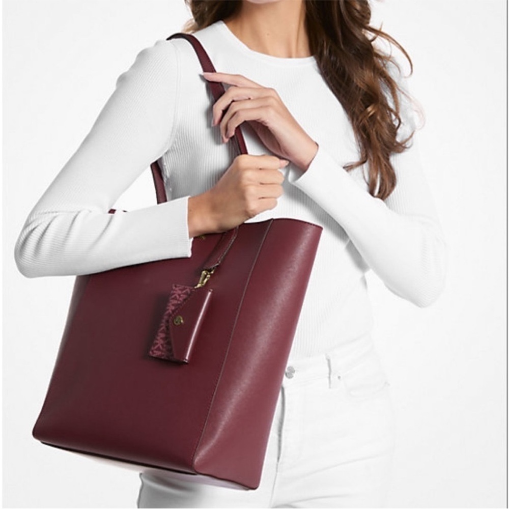 Michael Kors Deep Red Tote Bag With Card Holder - Picture 4 of 5